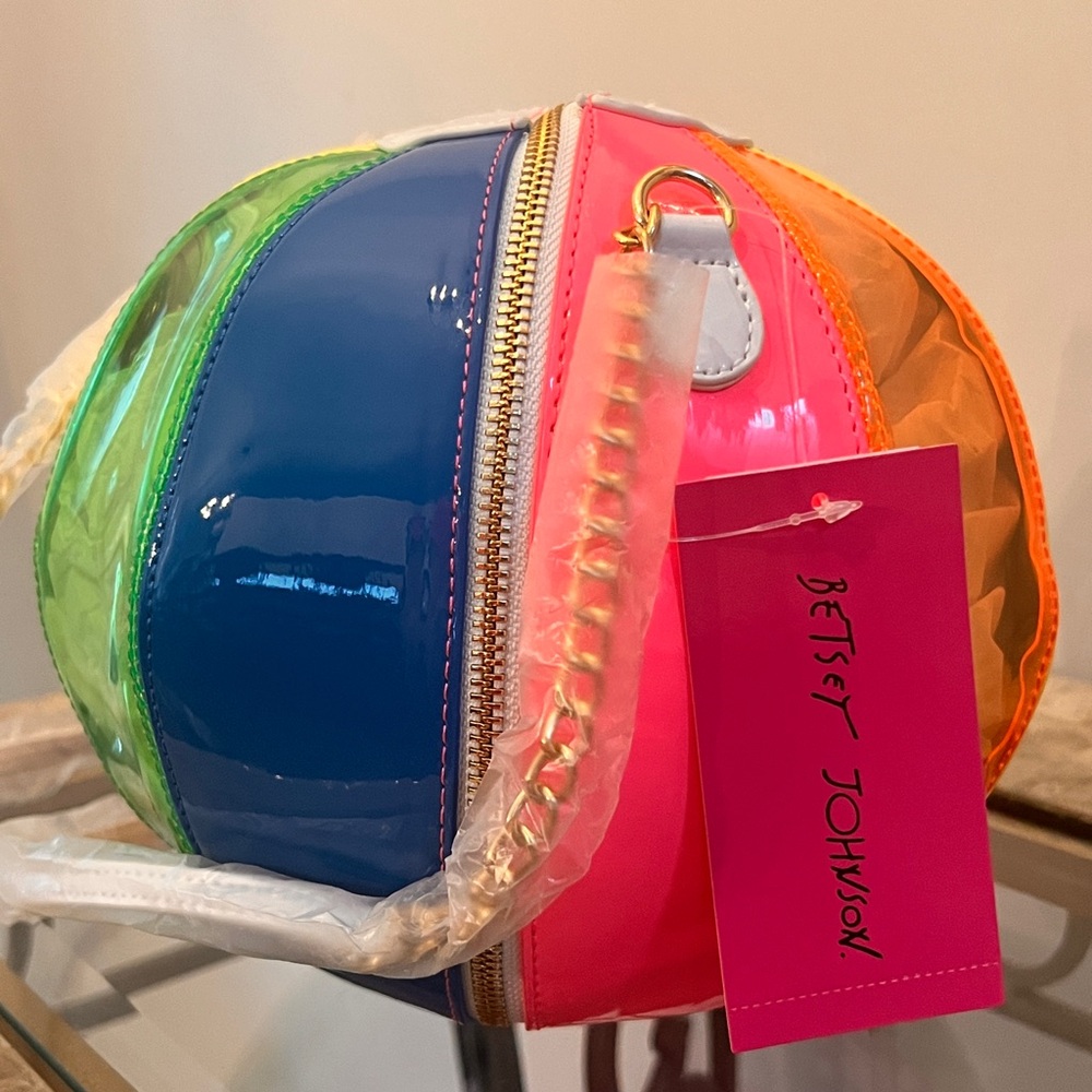 NWT Betsey Johnson Havin’ a Ball Multicolor Beach Ball Crossbody Bag Purse